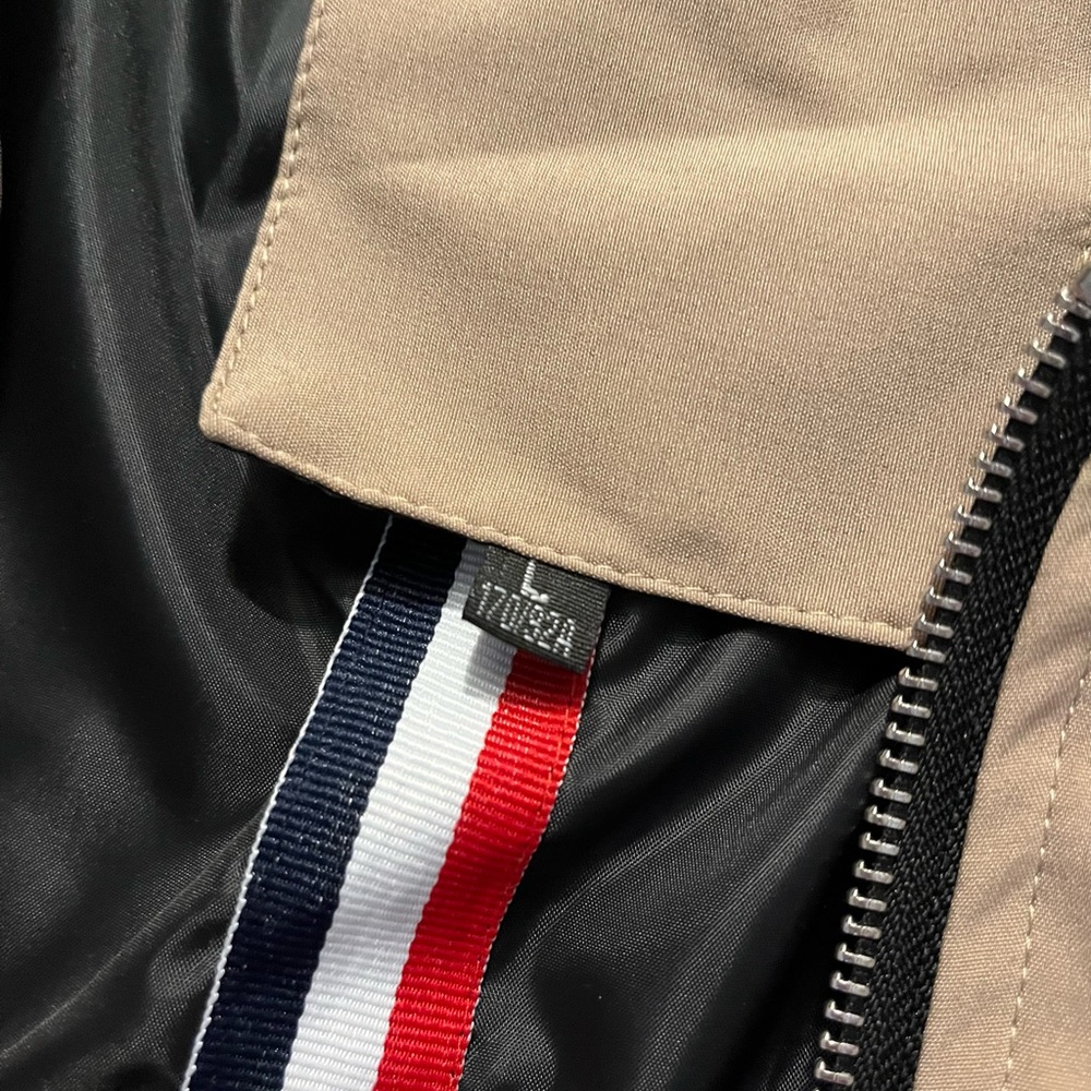 Men’s Jacket - Picture 2 of 2